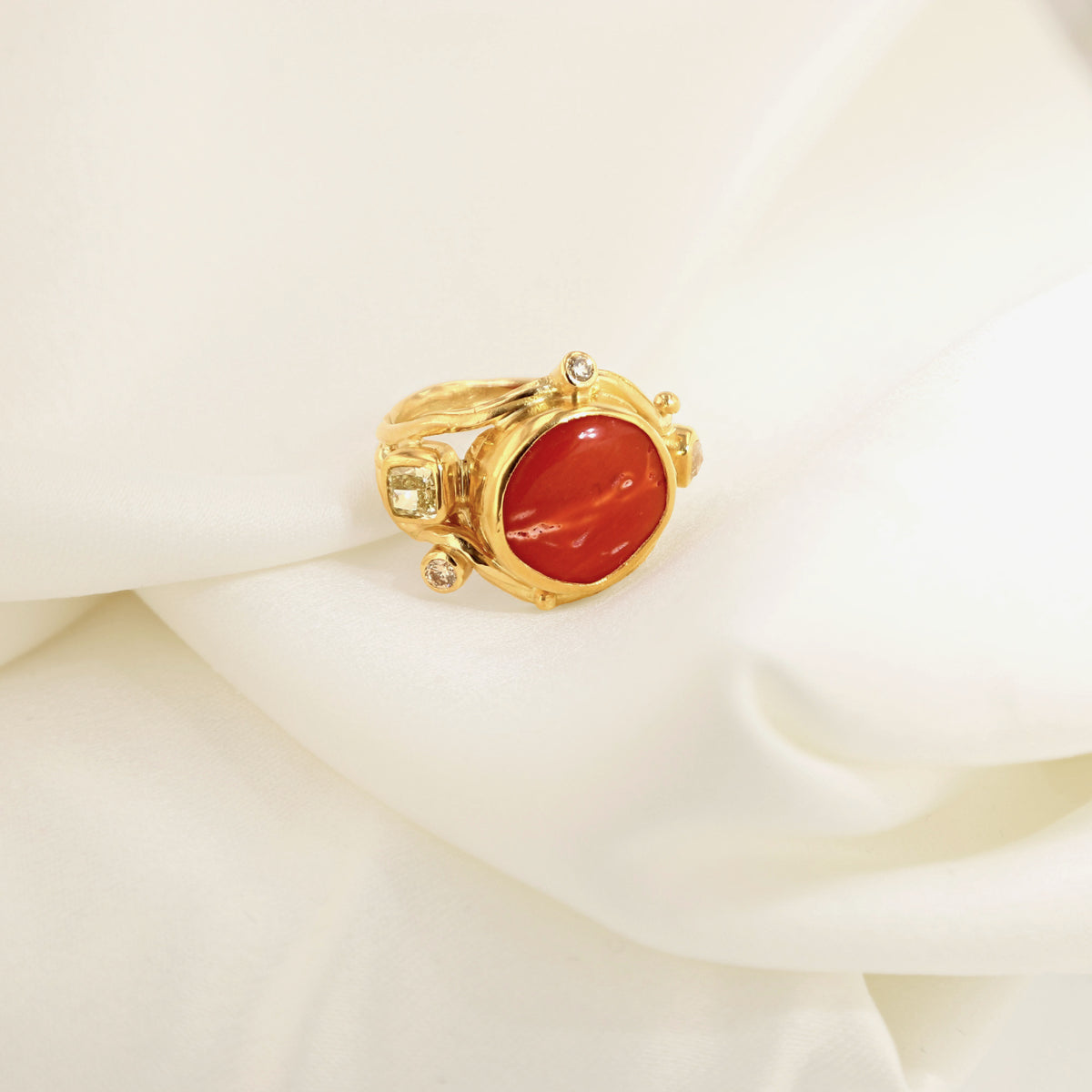 Double Seafire 18K & 22K Gold Ring w. Diamonds & Coral