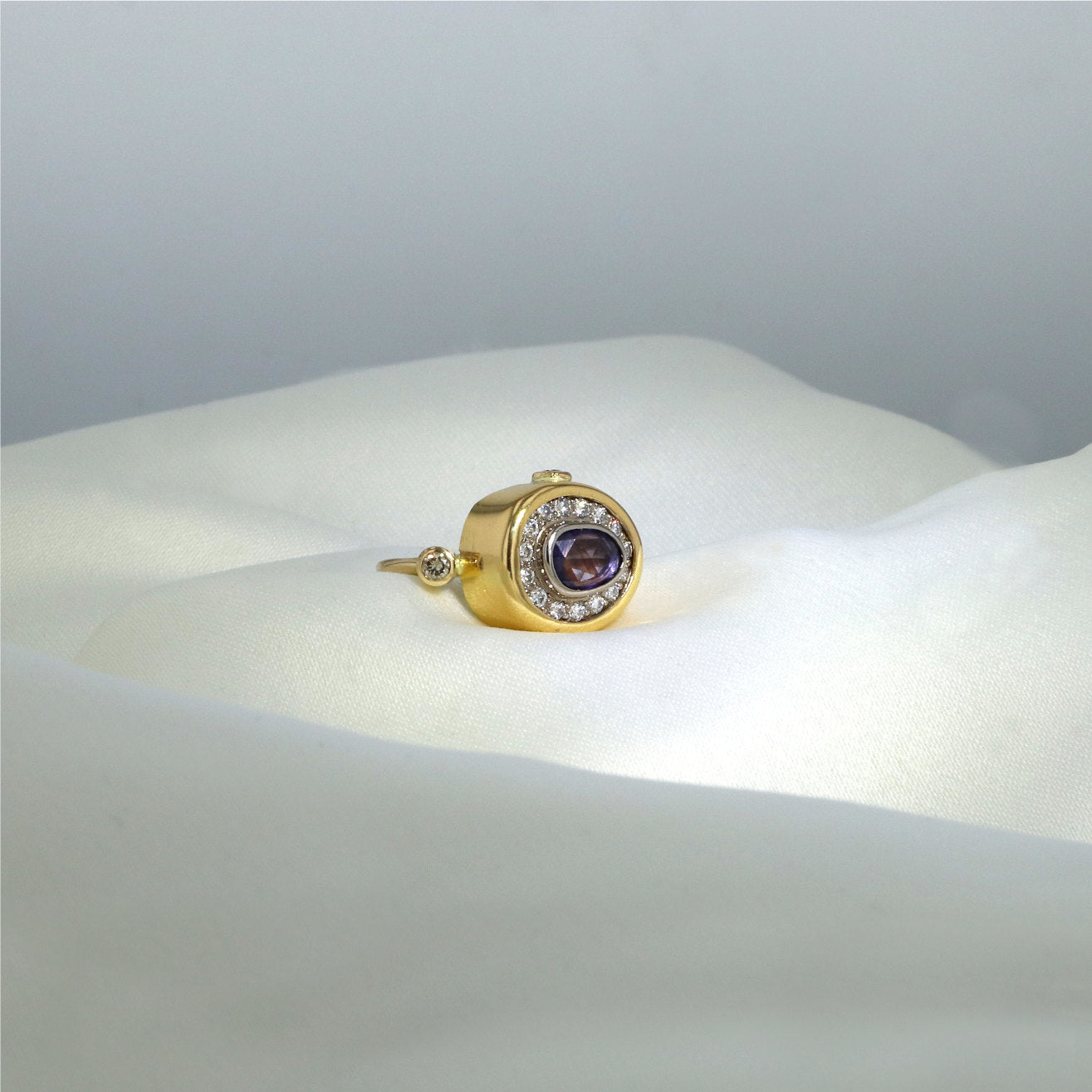 Pavé Cocktail 18K & 22K Gold Ring w. Sapphire & Diamonds