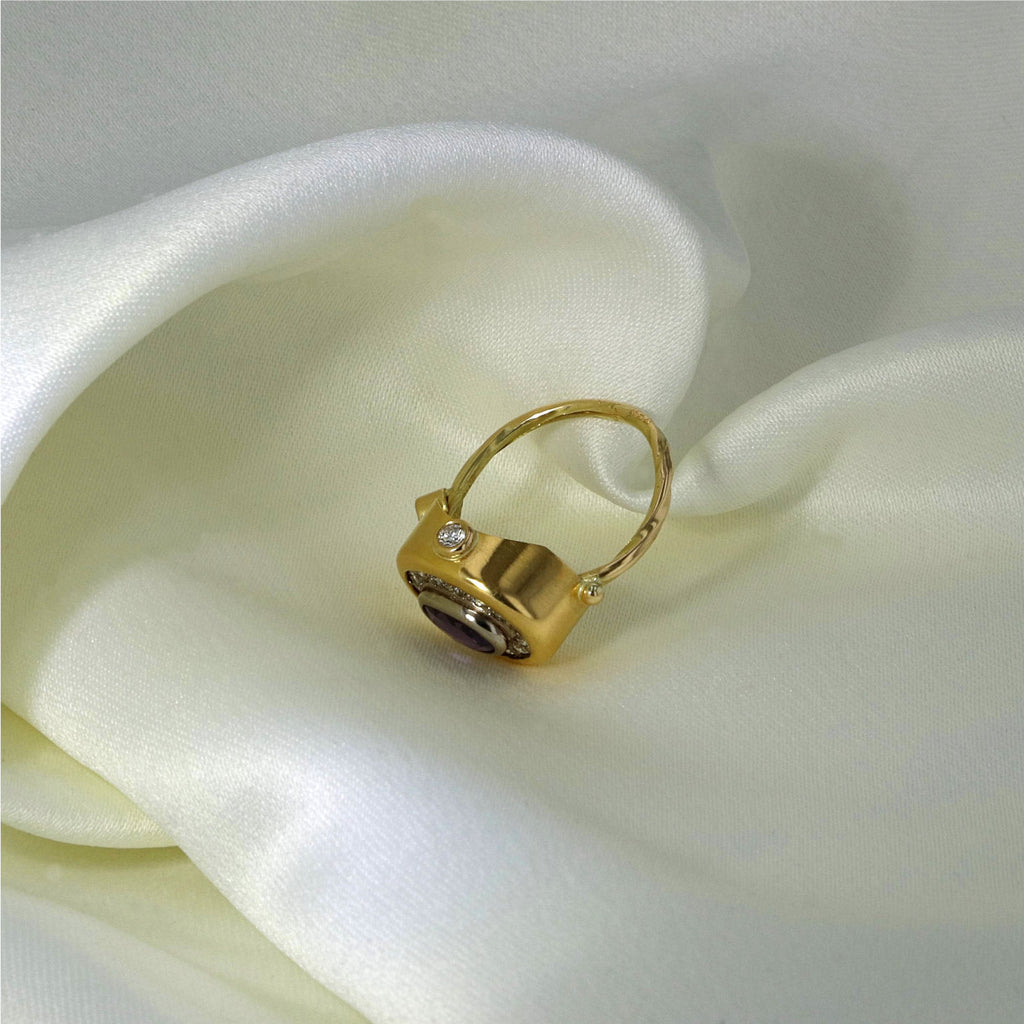 Pavé-Cocktailring aus 18K & 22K Gold I Saphir und Diamanten