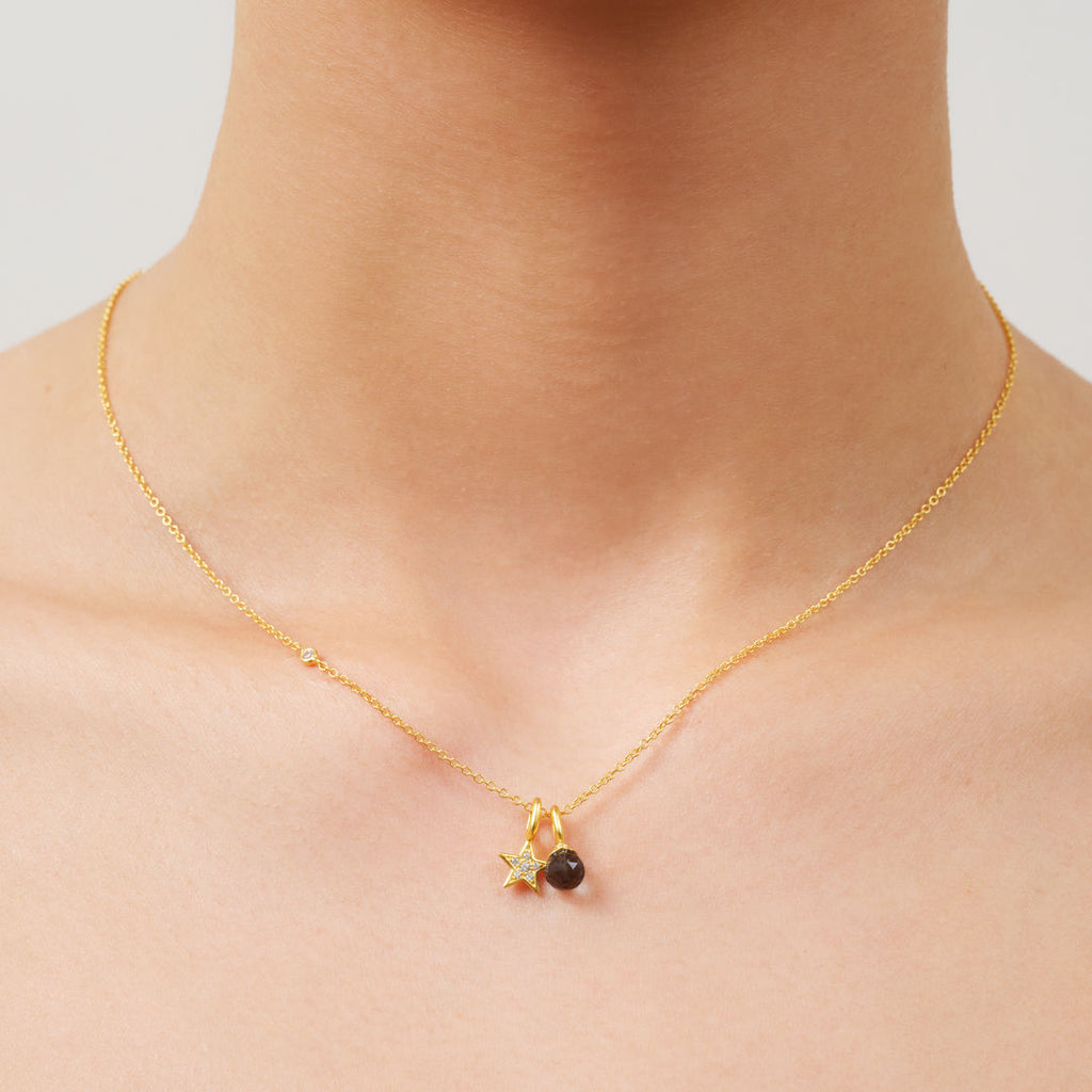 Berry Small Gold Plated Pendant w. Sapphire Blue Crystal