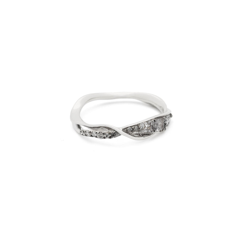 Wisp Stackable 18K White Gold Ring w. Diamonds