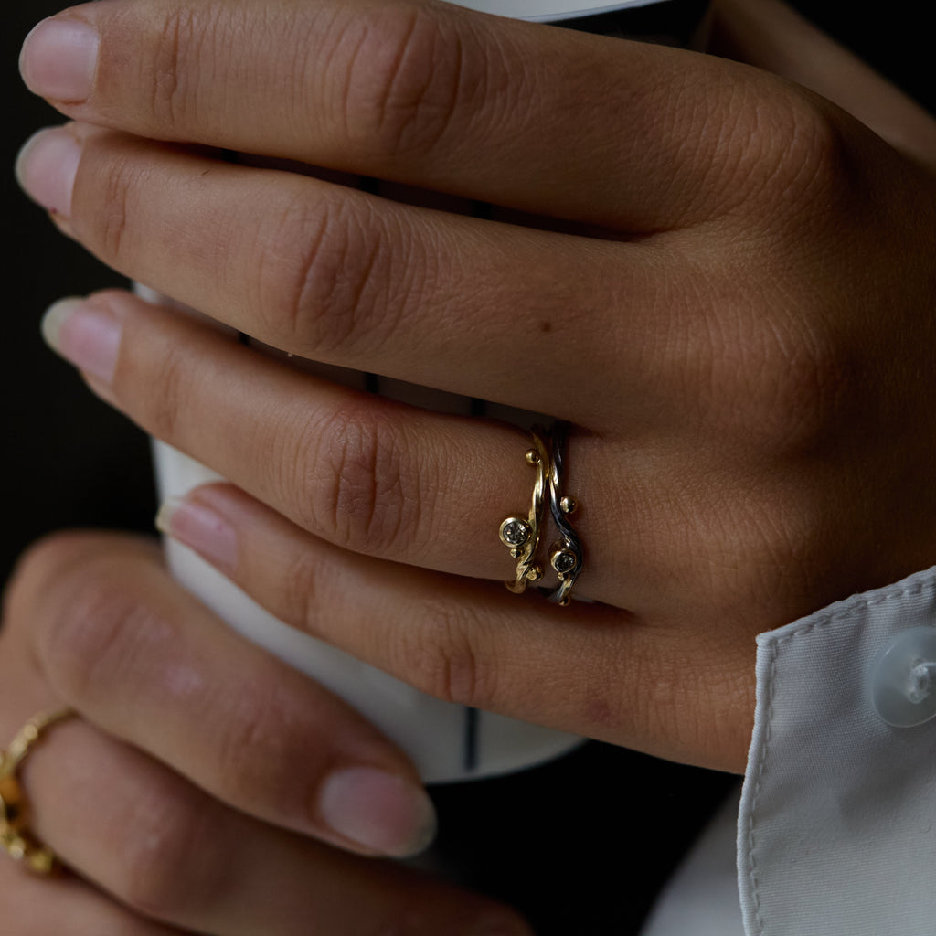 Seafire 22K Gold Ring w. Diamond