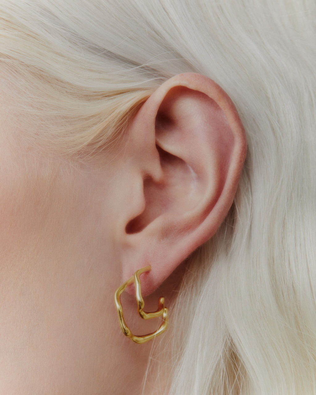 Branch Hoop 16 Gold Plated Earring