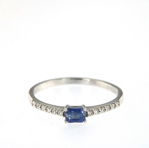 Candy 18K White Gold Ring w. Blue Sapphire & Diamonds