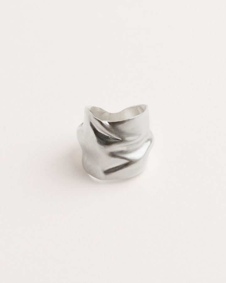 Amassado Silver Ring