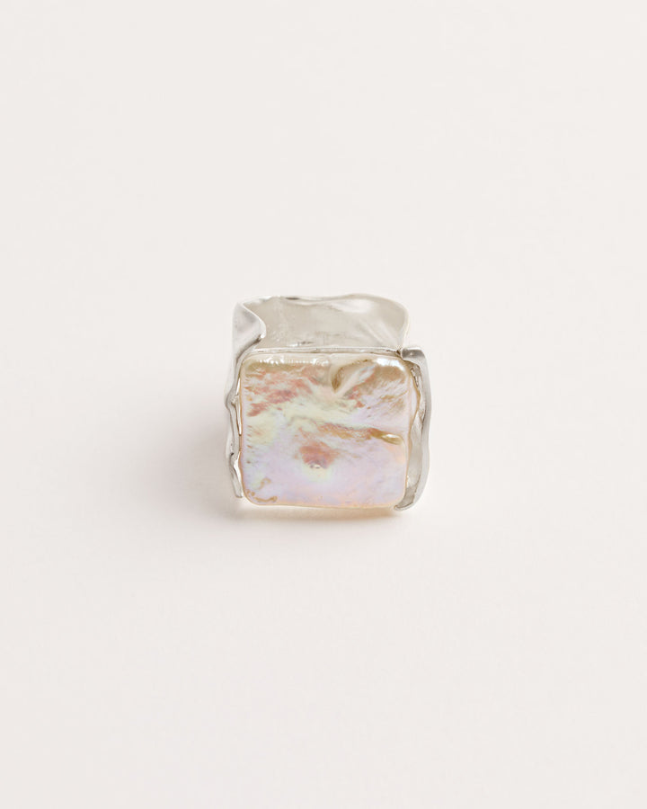 Dobra Silver Ring w. Keshi Pearls