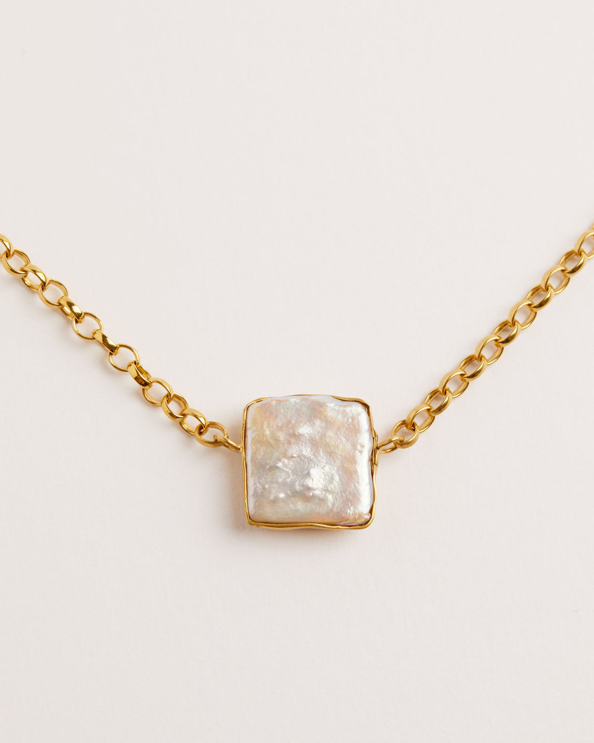 Verso Gold Plated Necklace w. Keshi Pearls