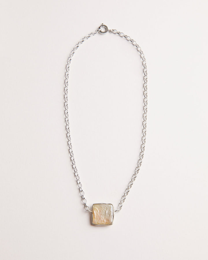 Verso Silver Necklace w. Keshi Pearls