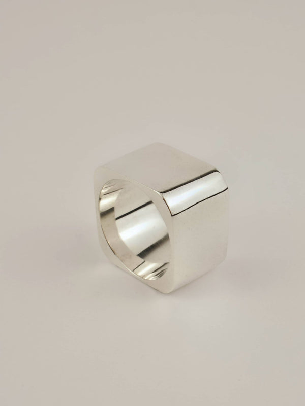 Carré Silver Ring