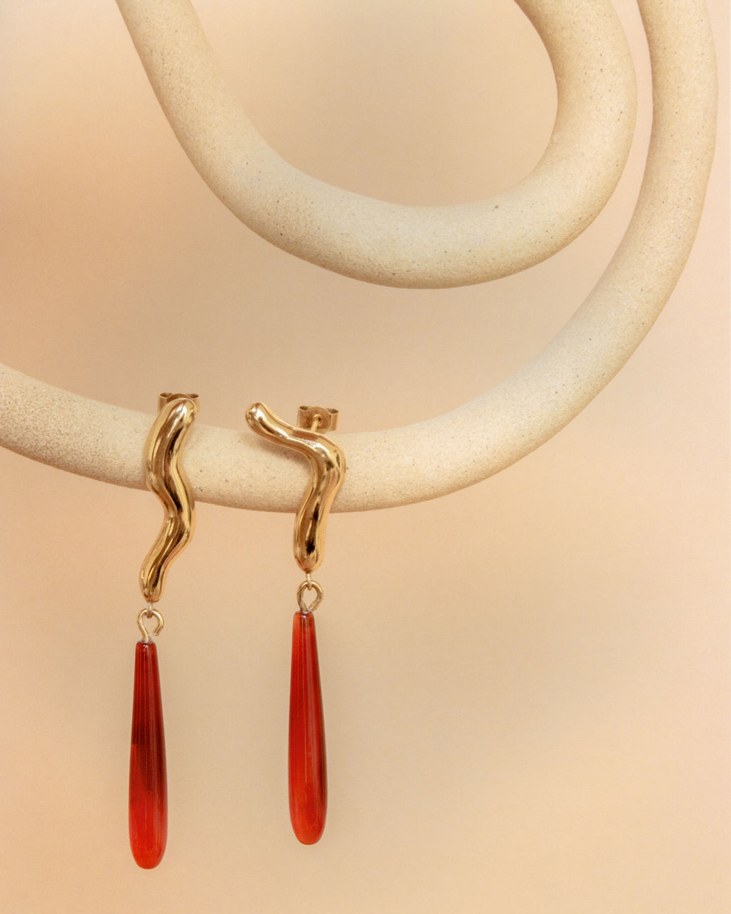 Urutu Gold Plated Earrings w. Carnelians
