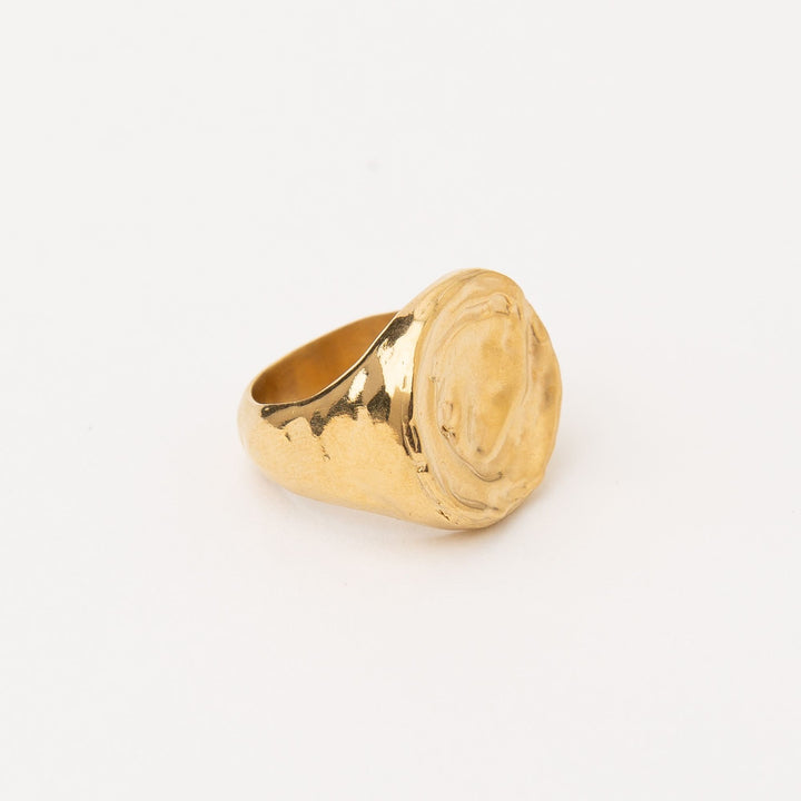 Areia Round Gold Plated Signet Ring