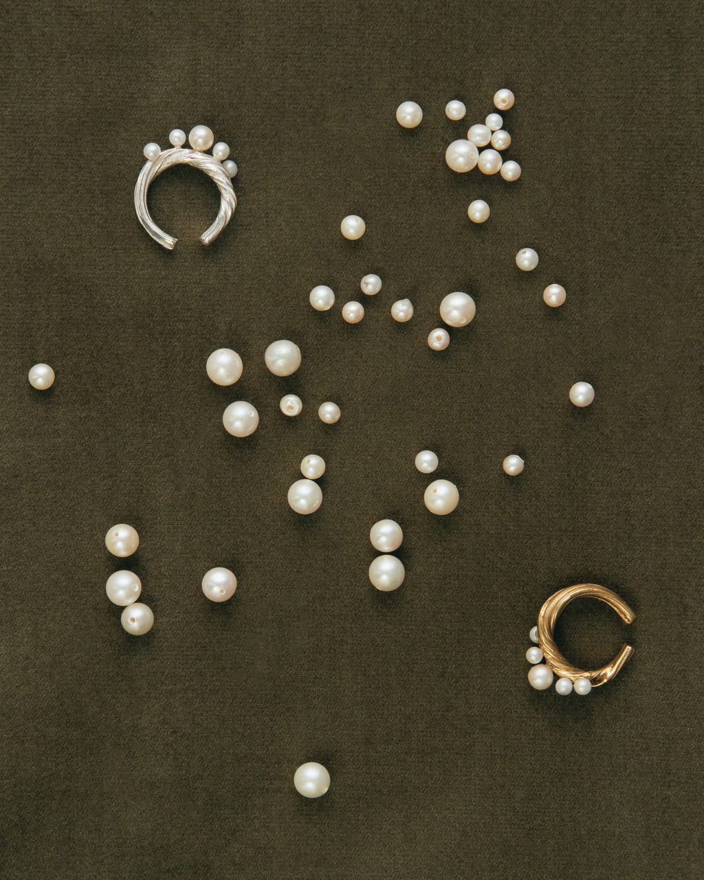 Inga Silver Ear Cuff w. Freshwater Pearls