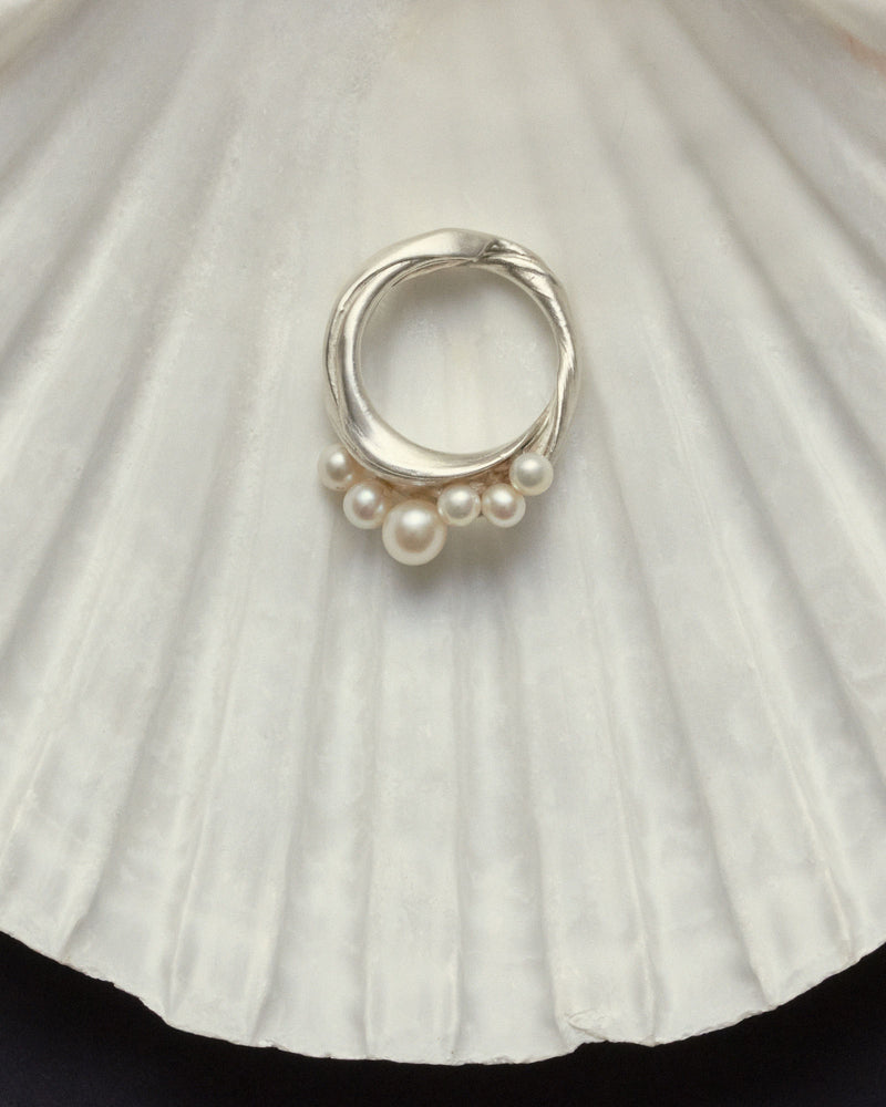 Inga Silver Ring w. Freshwater Pearls