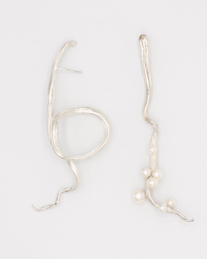 Ramo Silver Earrings w. Freshwater Pearls