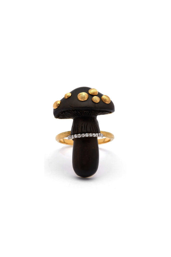 Carved mushroom dark wood 18K Gold Ring w. Diamond