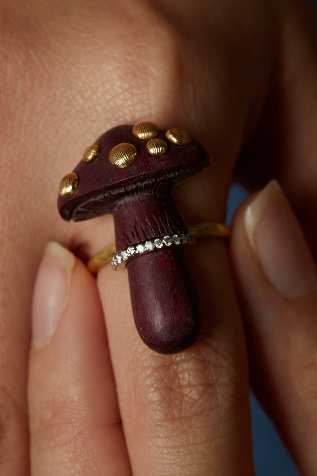 Carved mushroom purple wood 18K Gold Ring