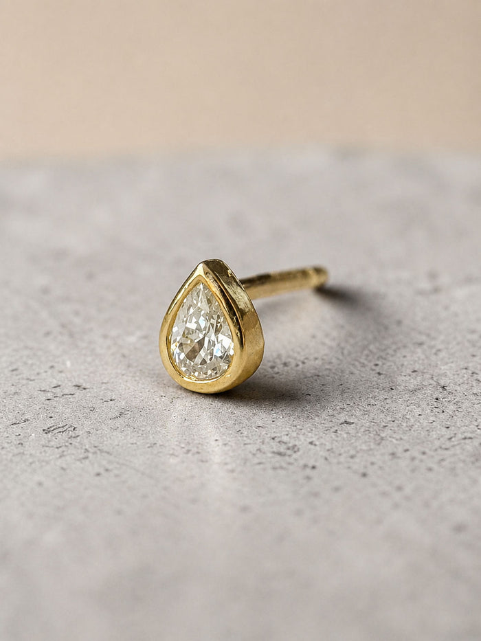 Poise Drop 14k Gold Stud w. Lab-Grown Diamonds