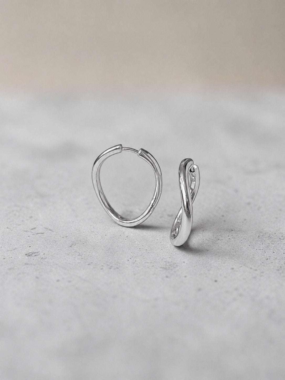 Allure Slim 14K White Gold Hoop Large