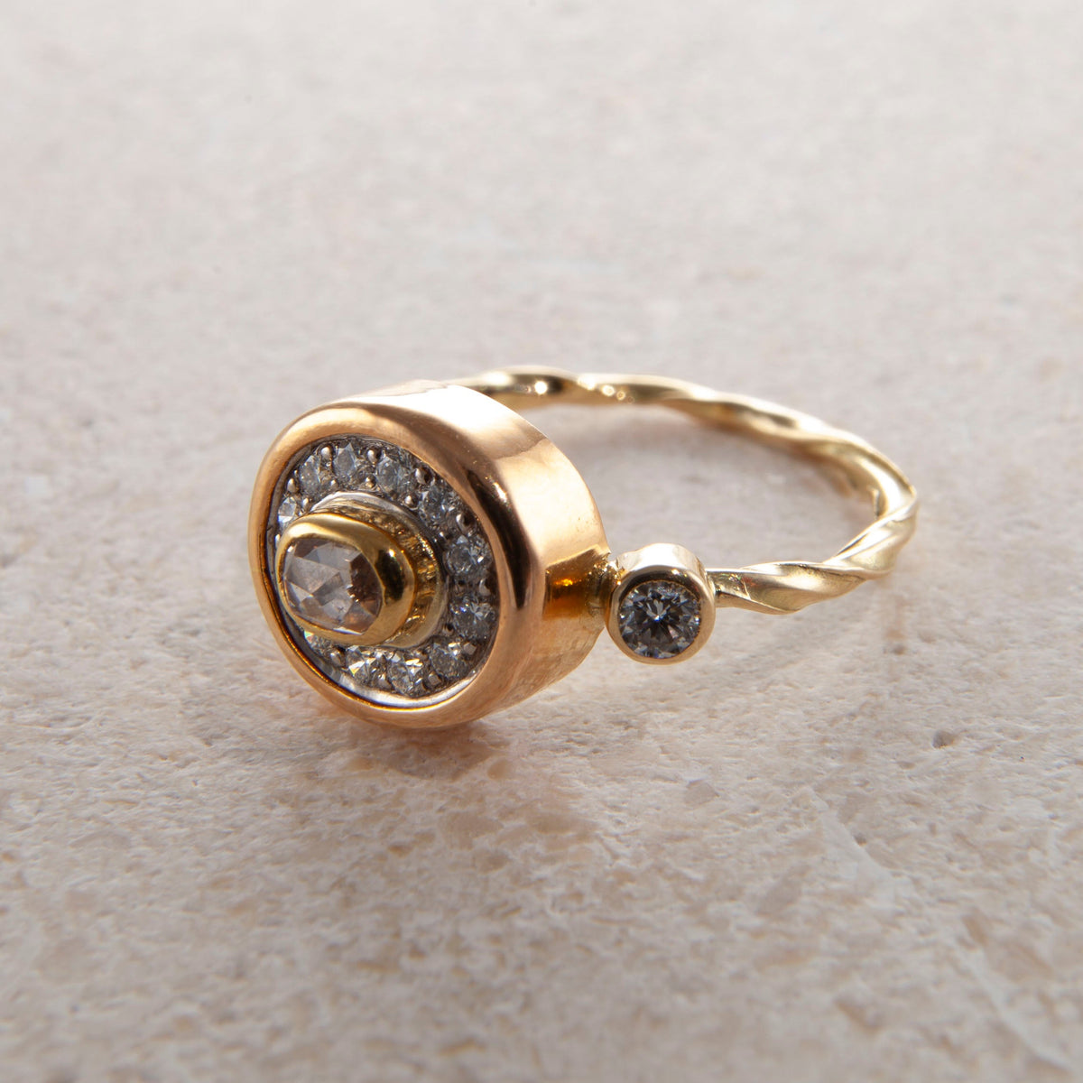 Pavé Cocktail 18K & 22K Gold Ring w. Diamond