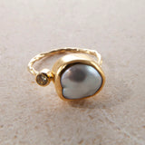 Cocktail 18K & 22K Gold Ring w. Keshi Pearl & Diamond