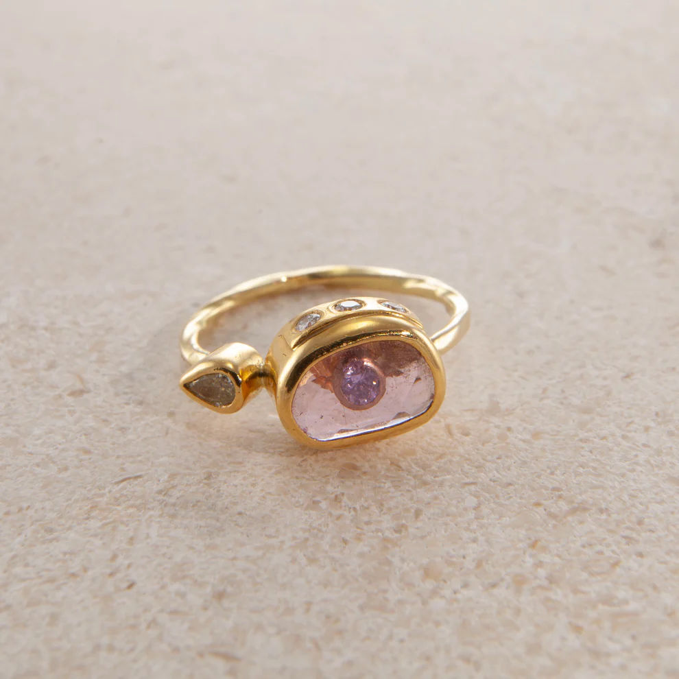 Cocktail 18K & 22K Gold Ring w. Sapphire & Diamond