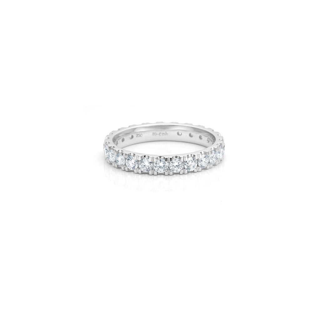 Her Classic 18K Whitegold Ring w. Diamonds
