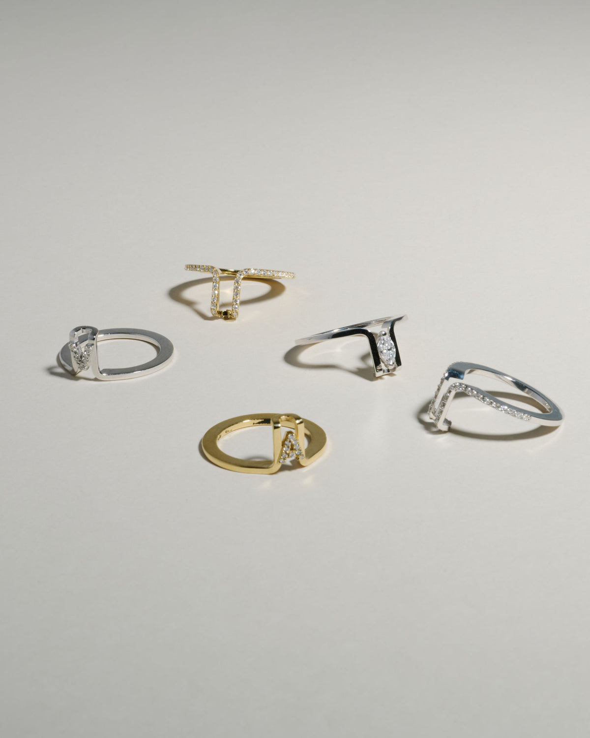LIL 18K Whitegold Pavé Oura Cover Ring w. Black Diamonds