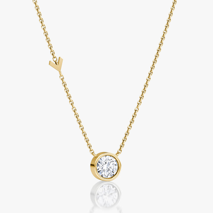 Arrow Station Gold Necklace w. Round Cut Lab-Grown Diamond