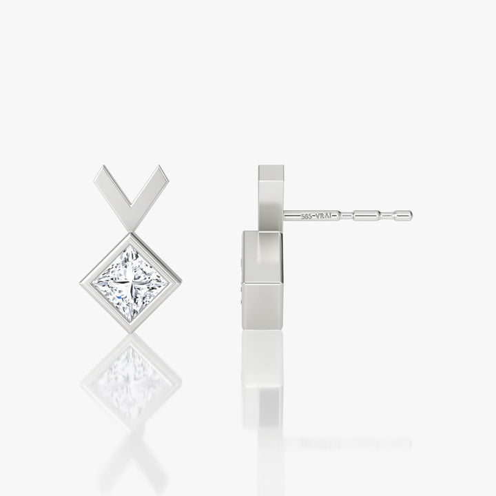Arrow 14K Whitegold Studs w. Lab-Grown Diamond