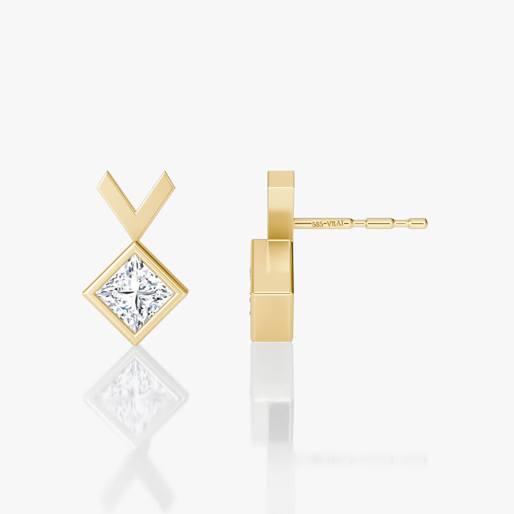 Arrow 14K Gold Studs w. Princess Cut Lab-Grown Diamond
