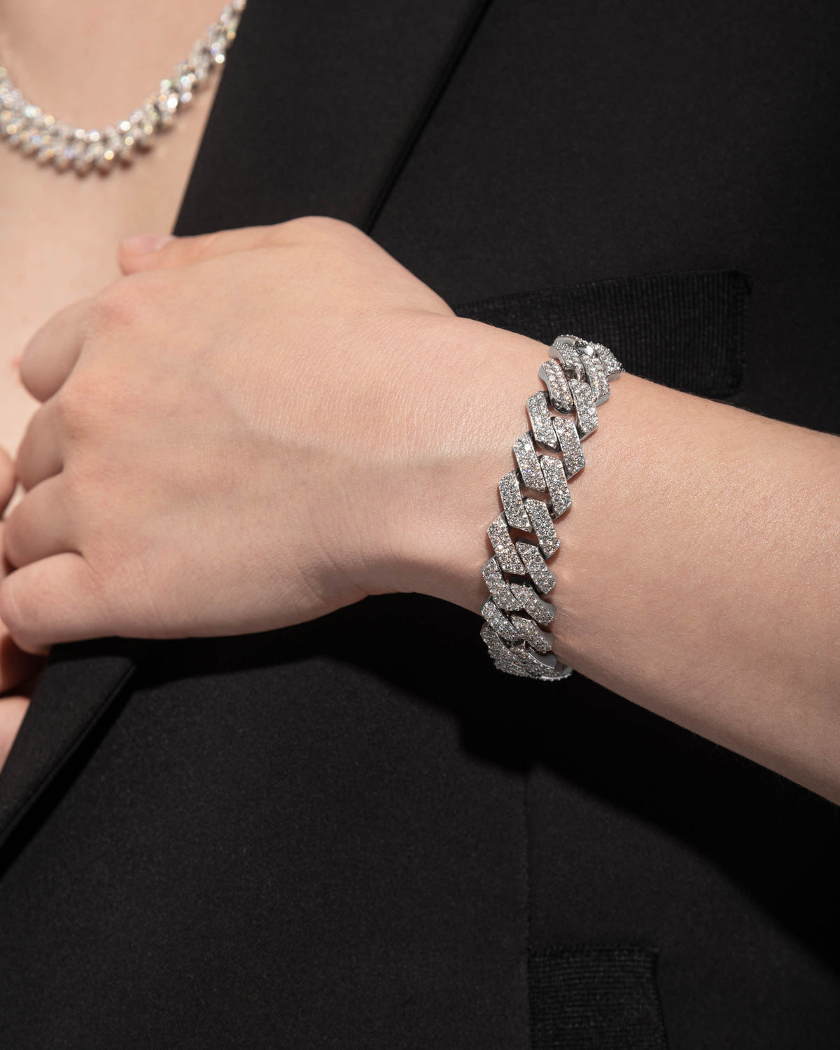 14mm Prong Pavé Rhodium coated Silver Bracelet w. Moissanite