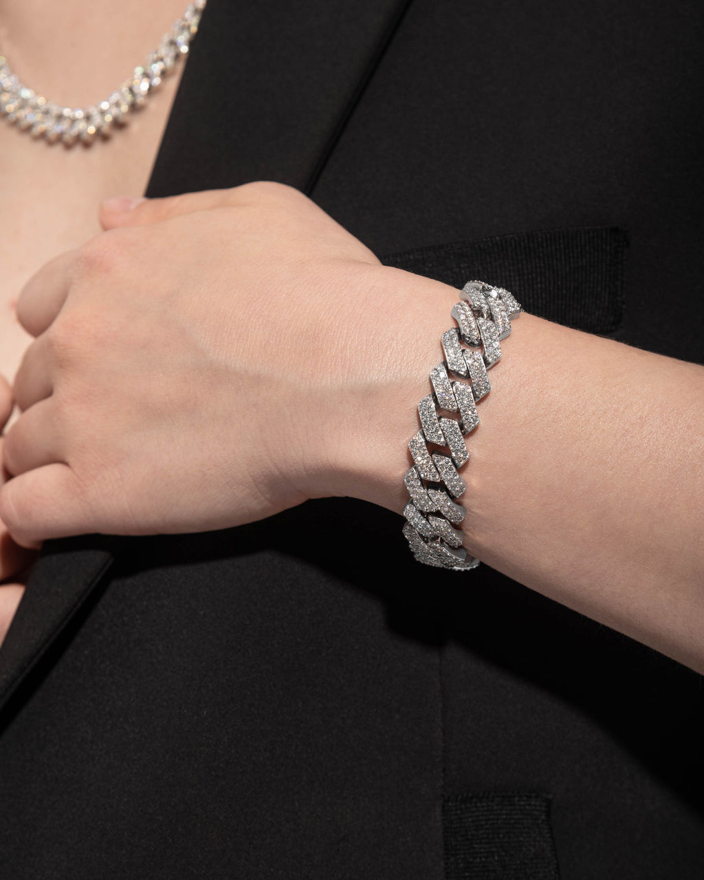 14mm Prong Pavé Rhodium coated Silver Bracelet w. Moissanite