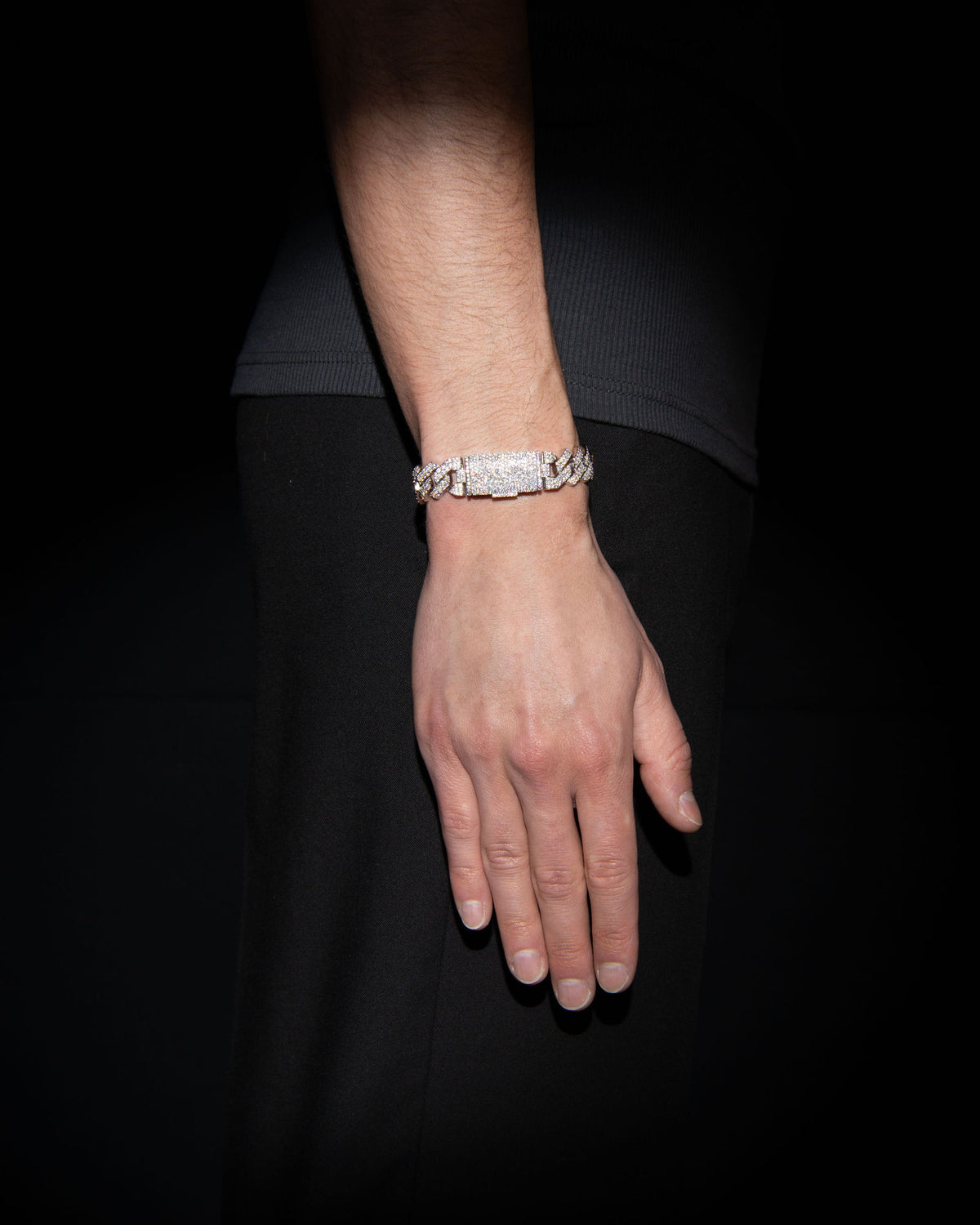 14mm Prong Pavé Rhodium coated Silver Bracelet w. Moissanite