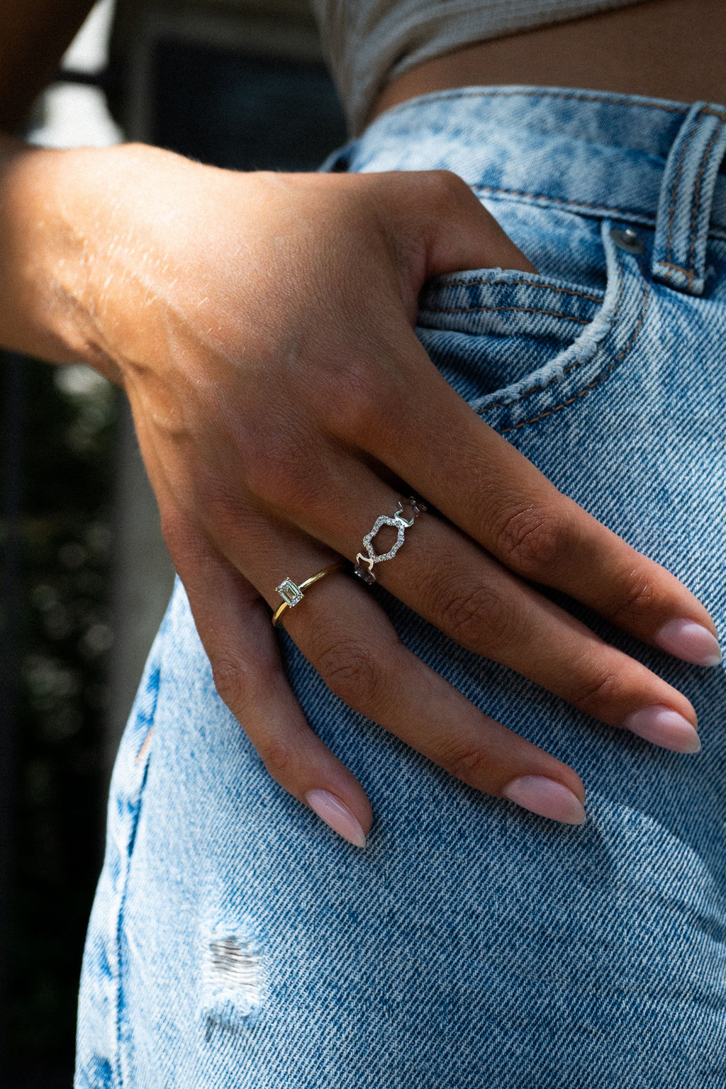 Golden Cloud Band 18K Whitegold Ring w. Diamonds