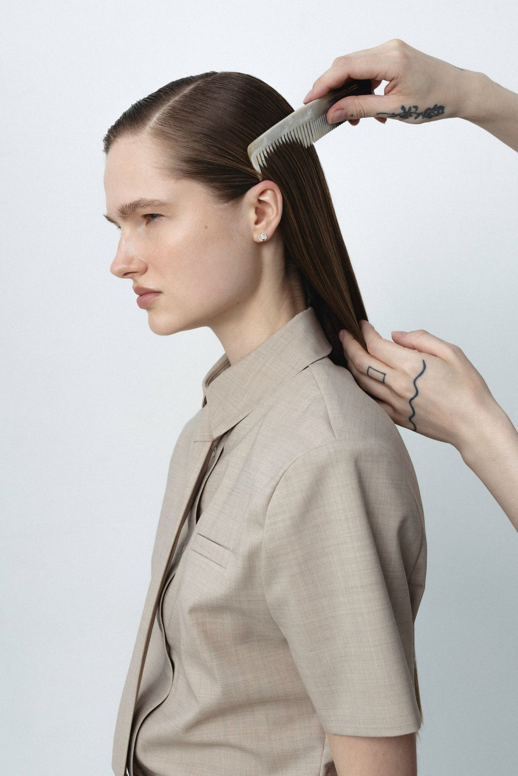 Harmony 1 14K or 18K Gold, Whitegold or Rosegold Studs w. Diamonds