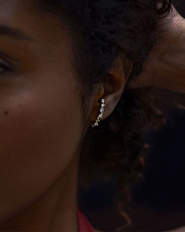 Diamonds Cluster Suspender 14k Whitegold Earring w. Lab-Grown Diamonds