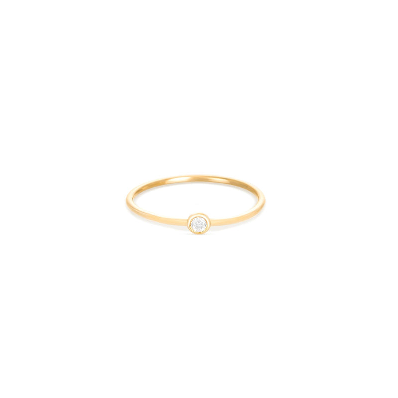 Dot 18K Gold Ring w. Diamond