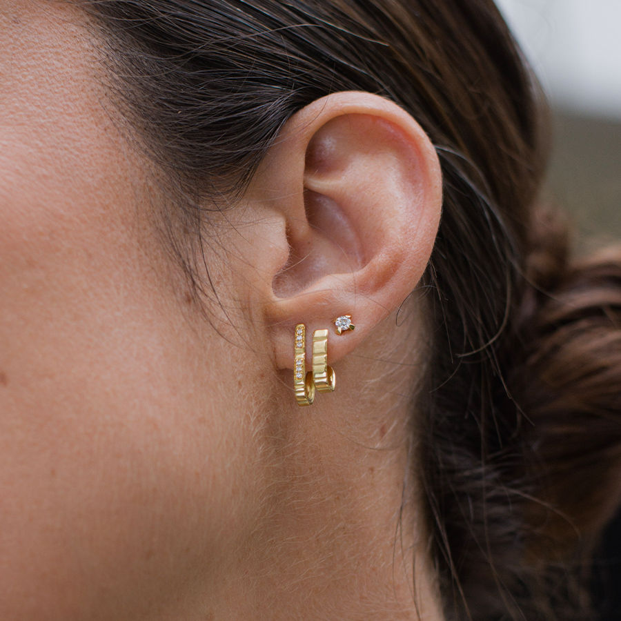 Double Loveline 18K Gold Hoops w. Diamonds