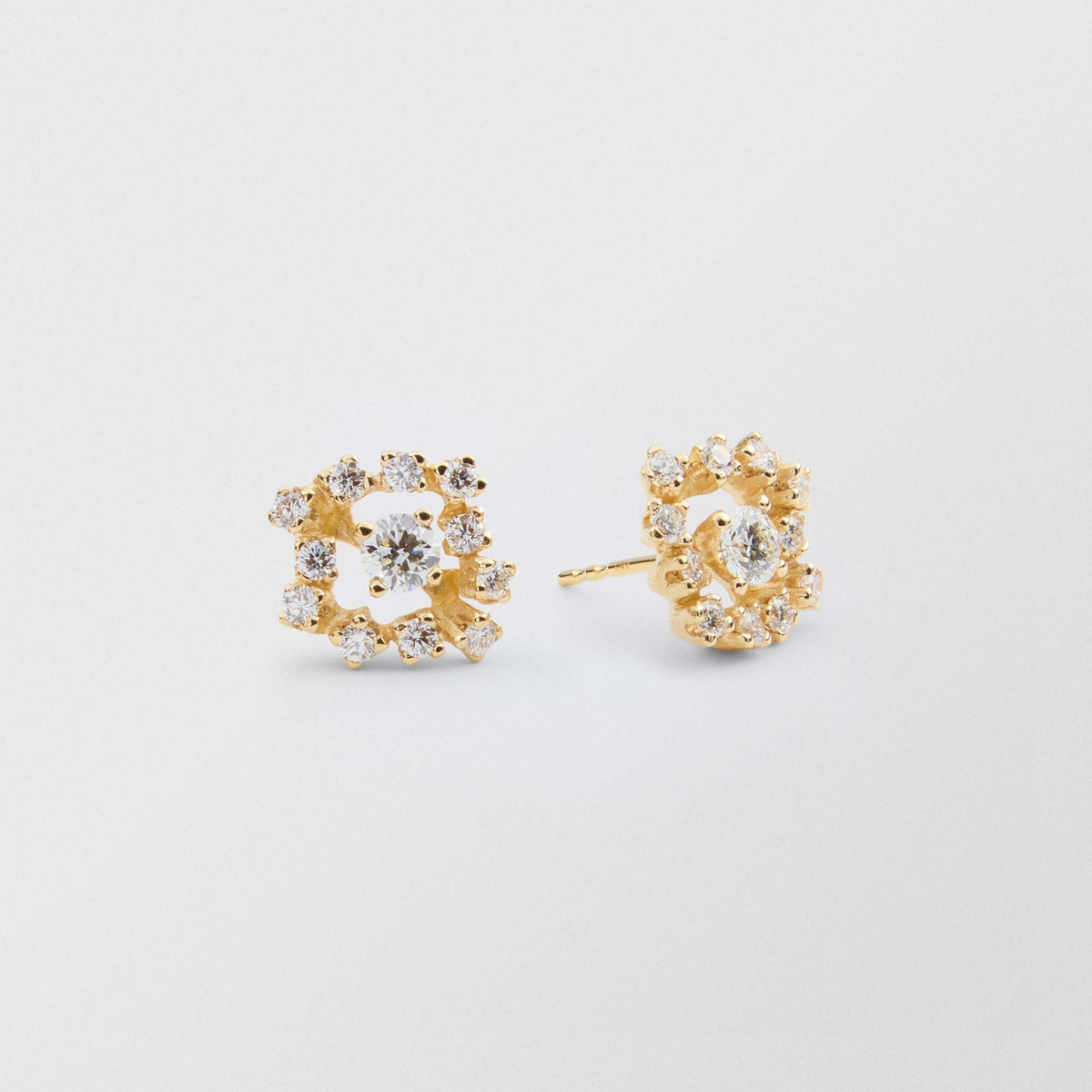 Frosty 18K Guld Ørestikker m. 24 diamanter