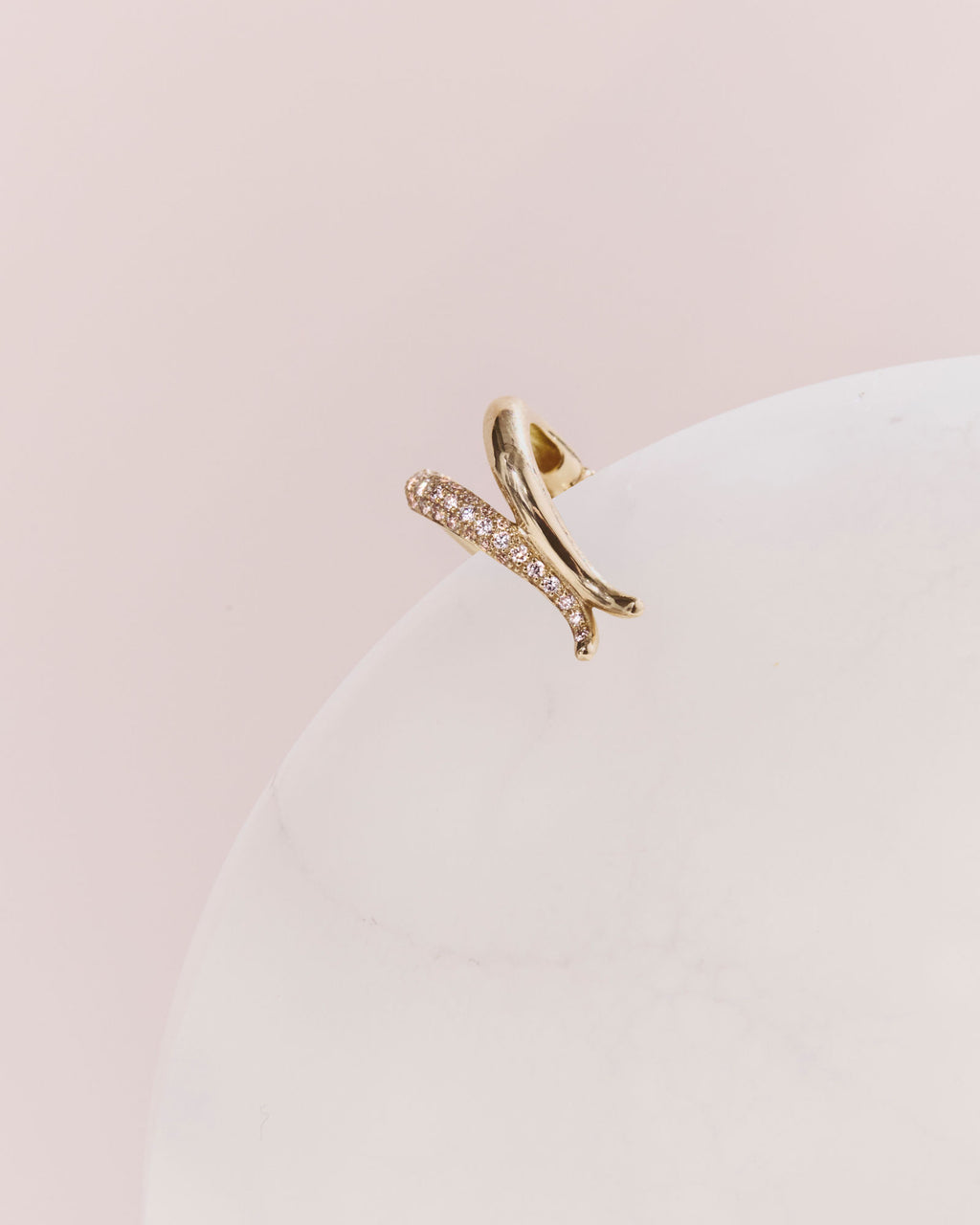 Eboris Paved 18K Gold Ear Cuff w. Diamond