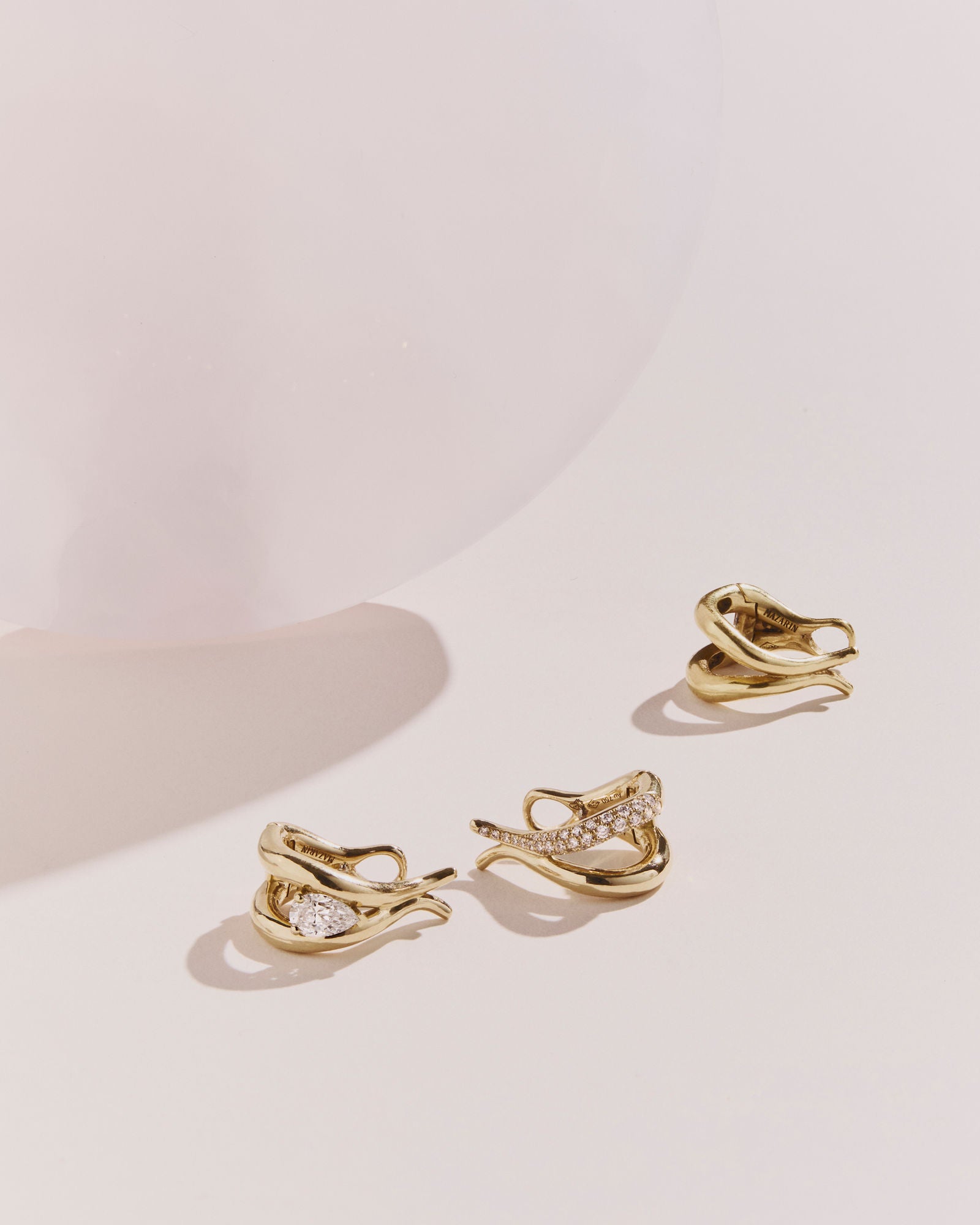 Eboris 18K Gold Ear Cuff w. Diamond