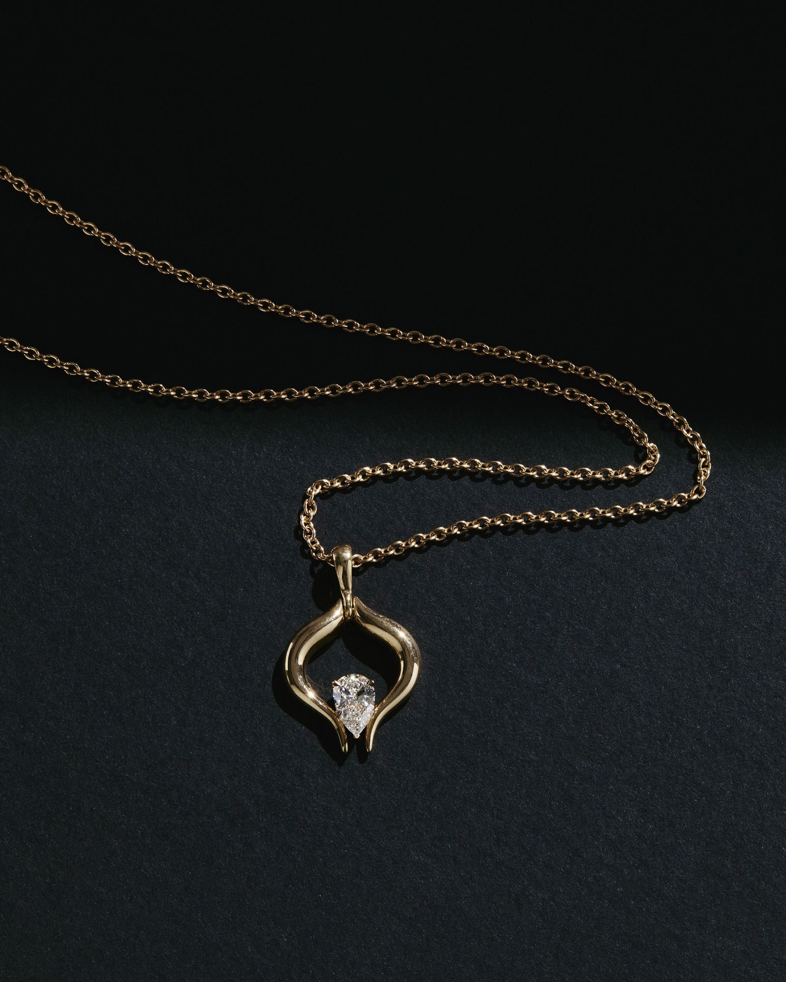 Eboris Twin 18K Gold Necklace w. Diamond