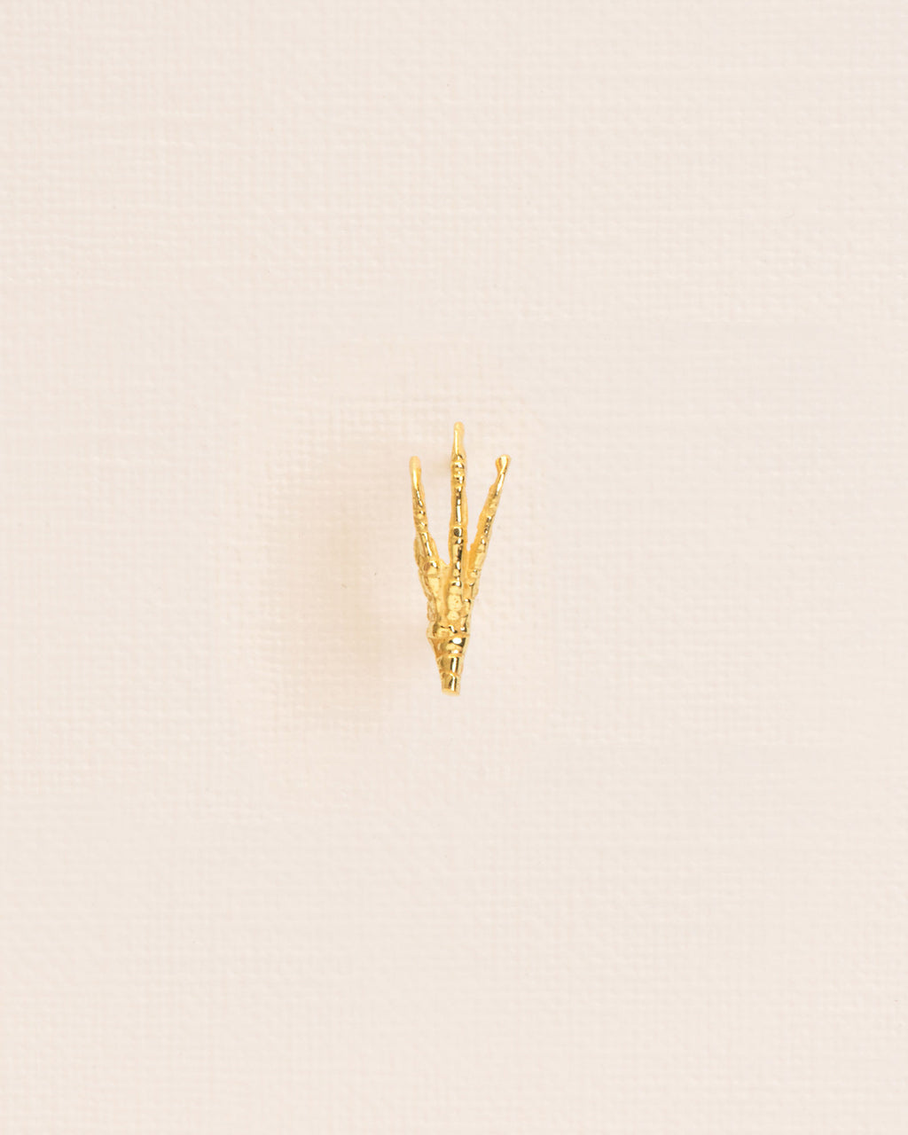 Single signature grigri 18K Gold Stud