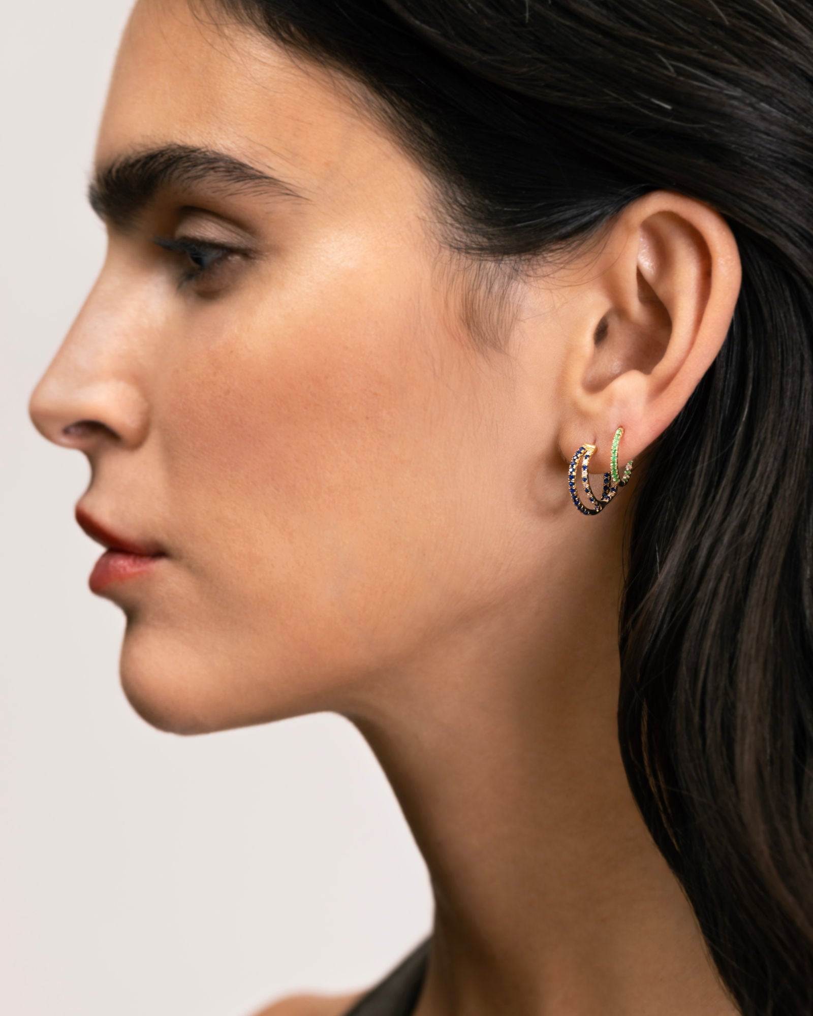 Small 18K Gold Hoops w. Emerald & Diamonds