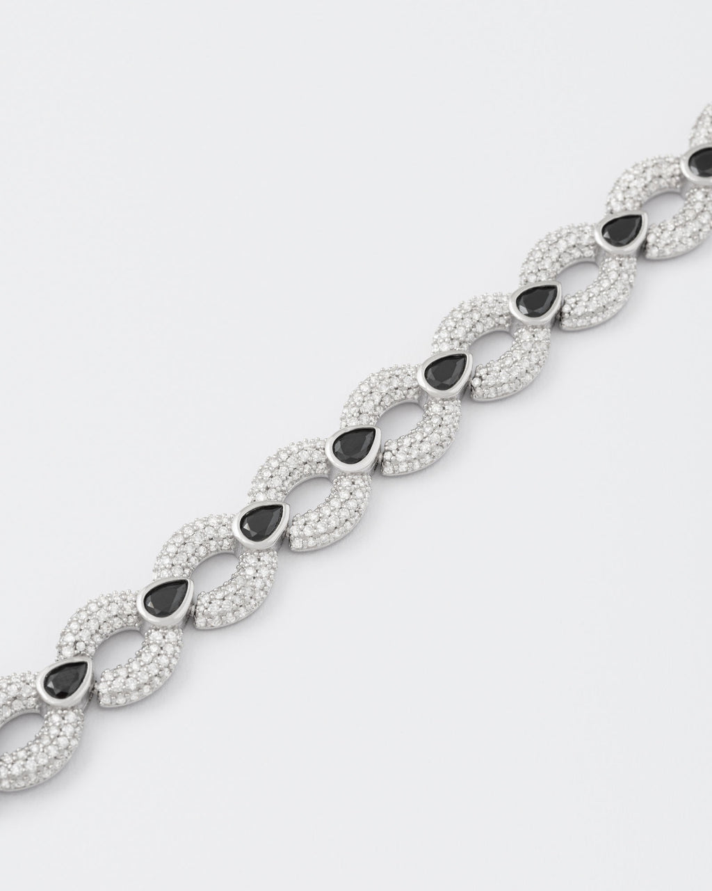 Magnet Rhodium Plated Silver Bracelet w. Moissanite