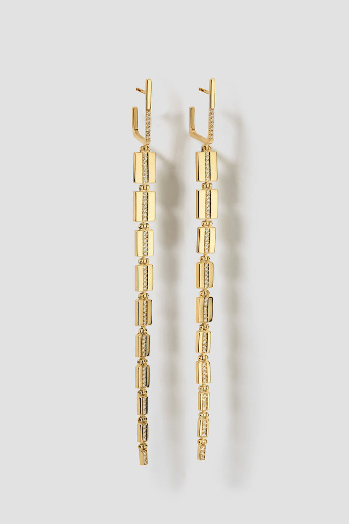 Lustre 20 18K Gold Earrings w. Diamond