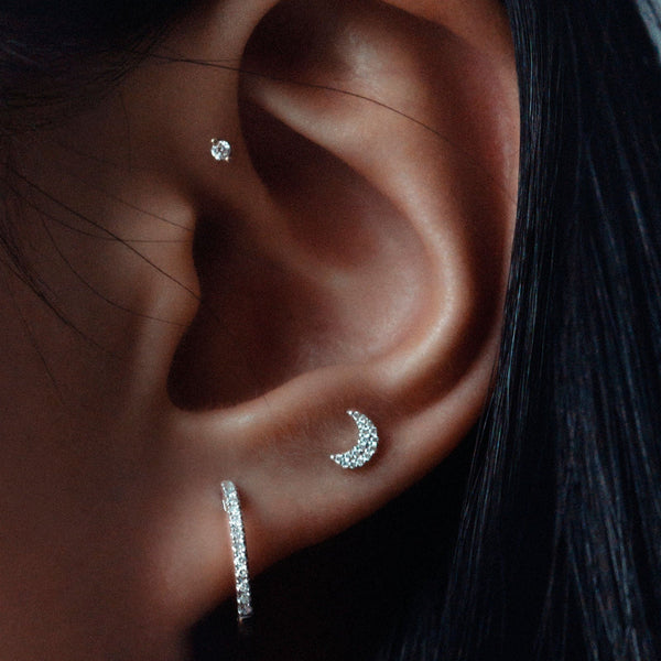 Luna Labret 14k Gold Ear Piercing w. Diamonds