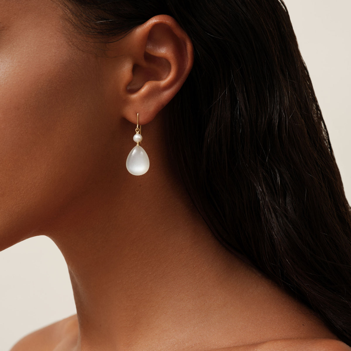Elina 14K Gold Earrings w. Freshwater Pearl & White Moonstones