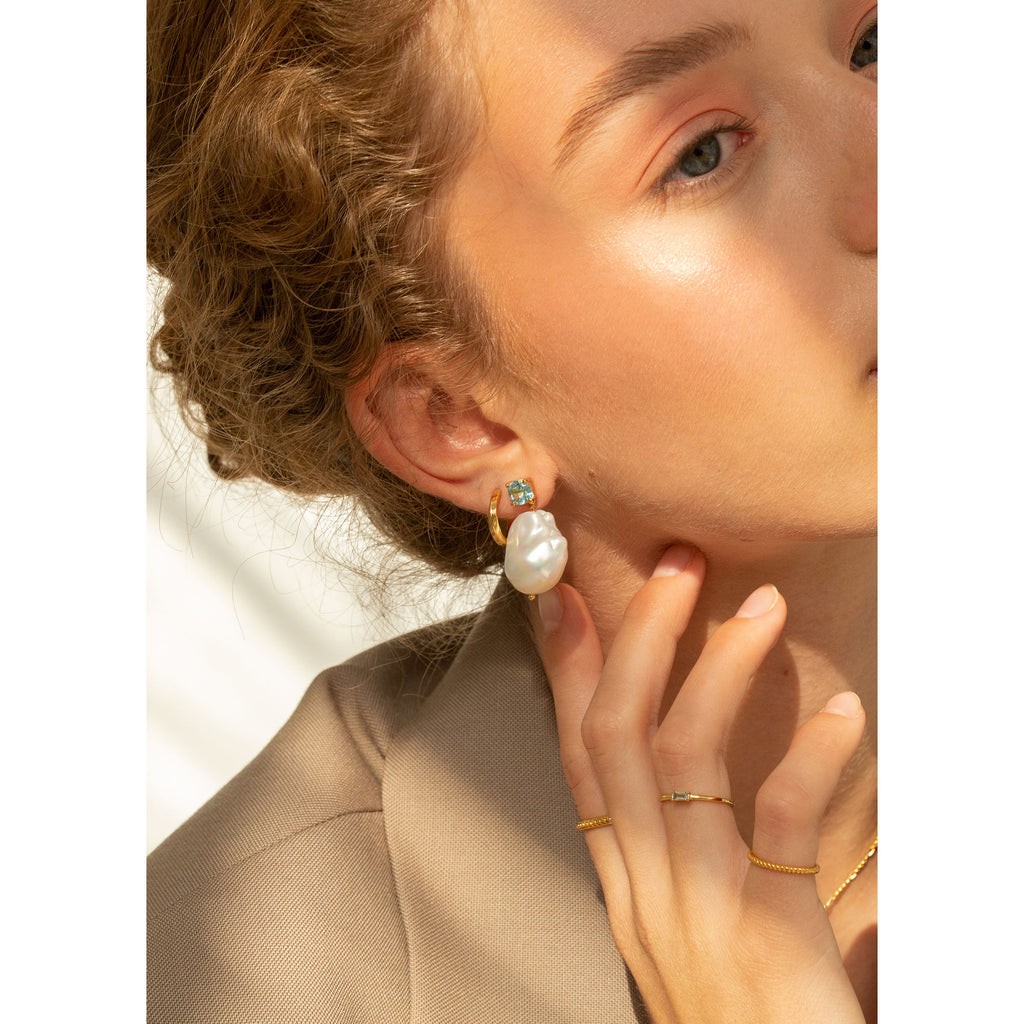 Gem Candy Simple 18K Gold Plated Stud w. Topaz