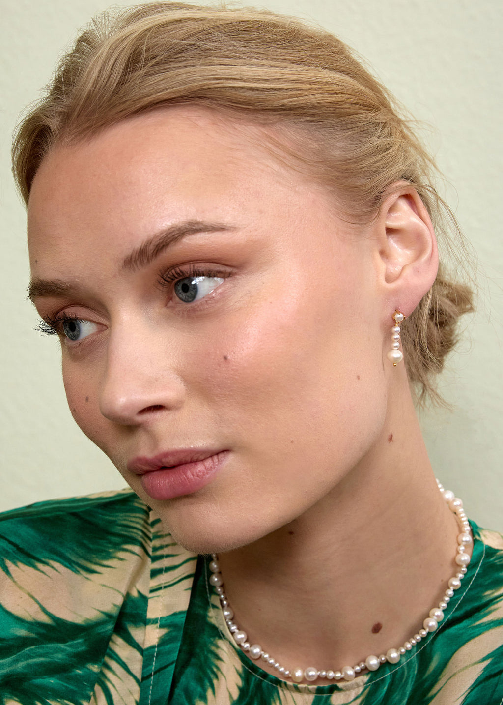 Madeleine Gold Plated Studs w. Pearls